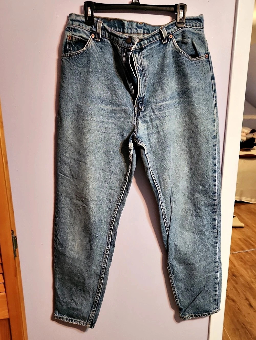Levi's Relaxed Fit Tapered Leg Jeans in Blue Waist 16